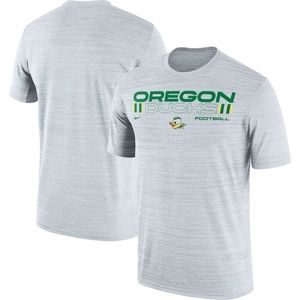 NWT men's XXL Nike Oregon ducks legend short Sleeve velocity tee shirt FTBL